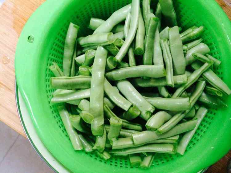 干菜四季豆步骤1