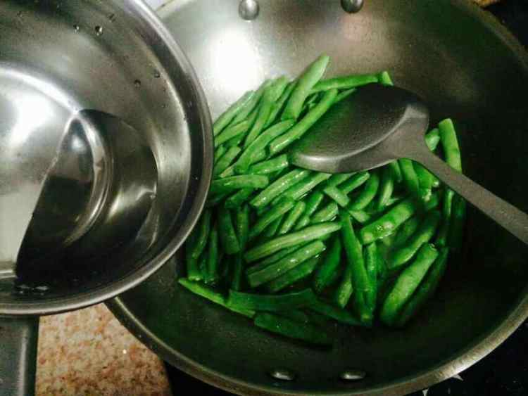 干菜四季豆步骤4
