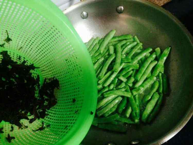 干菜四季豆步骤5