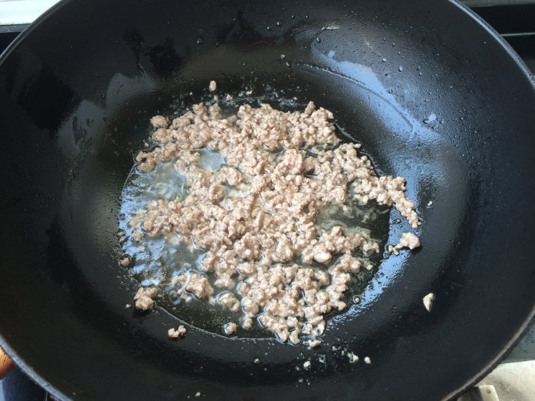 牛肉酱黄瓜步骤4