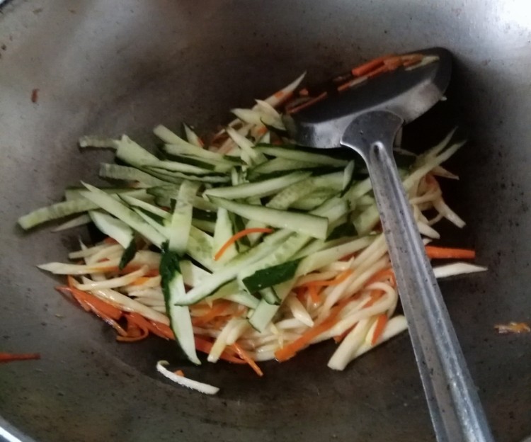茭白三丝步骤5