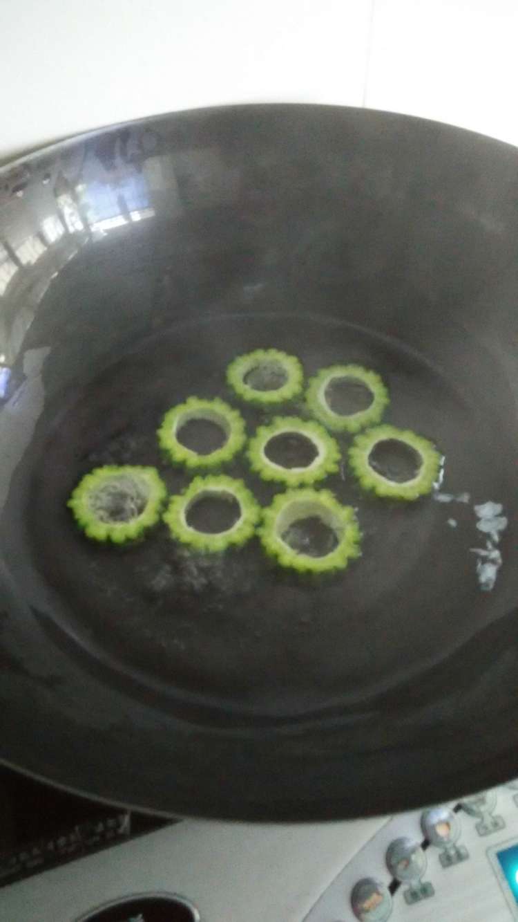紫薯酿苦瓜步骤3
