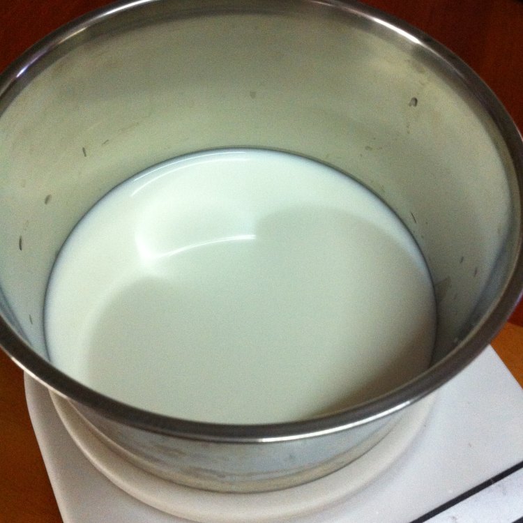 自制原味酸奶步骤2