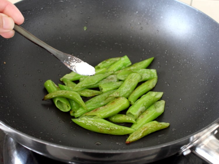 【手工美食】杭椒牛柳步骤7