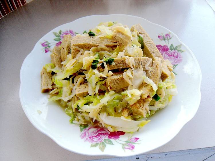 圆白菜炒豆腐干步骤12