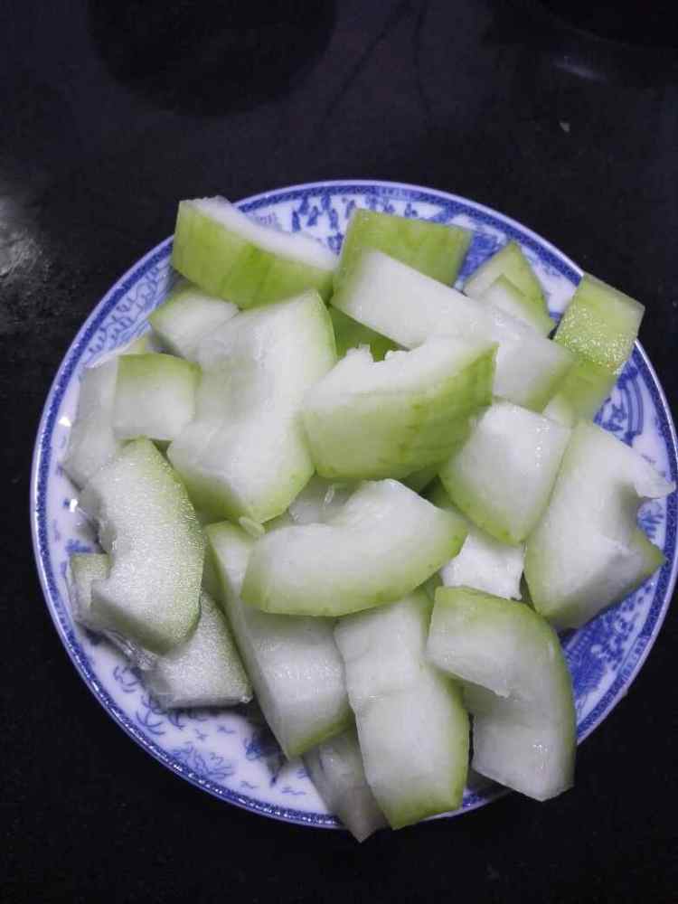 排骨鱿鱼节瓜汤步骤7