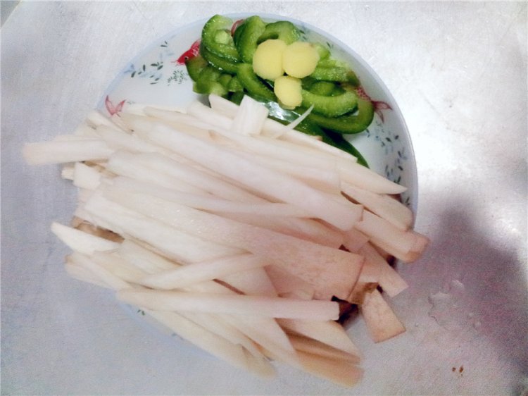 青椒杏鲍菇步骤3