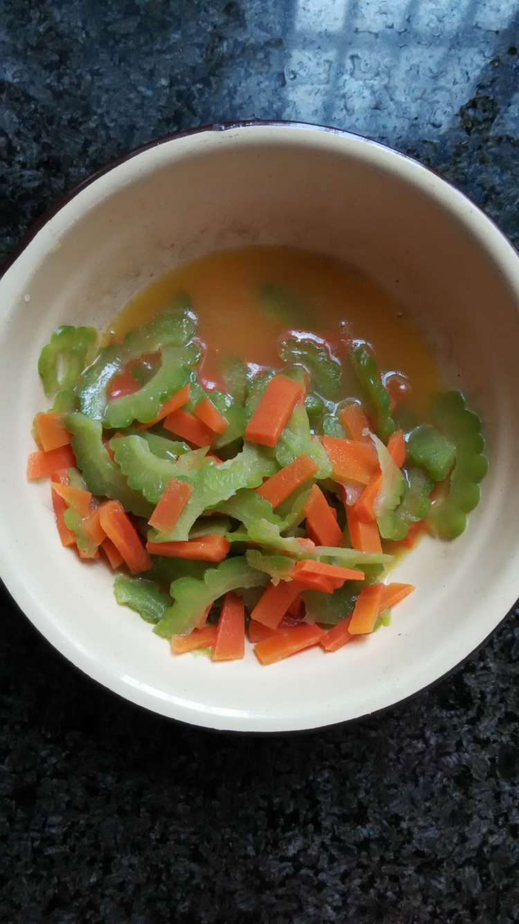 苦瓜煎饼步骤6