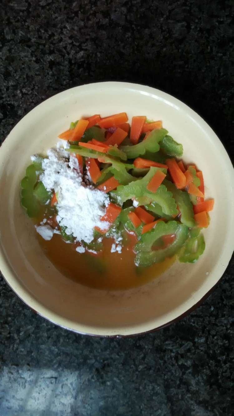 苦瓜煎饼步骤7
