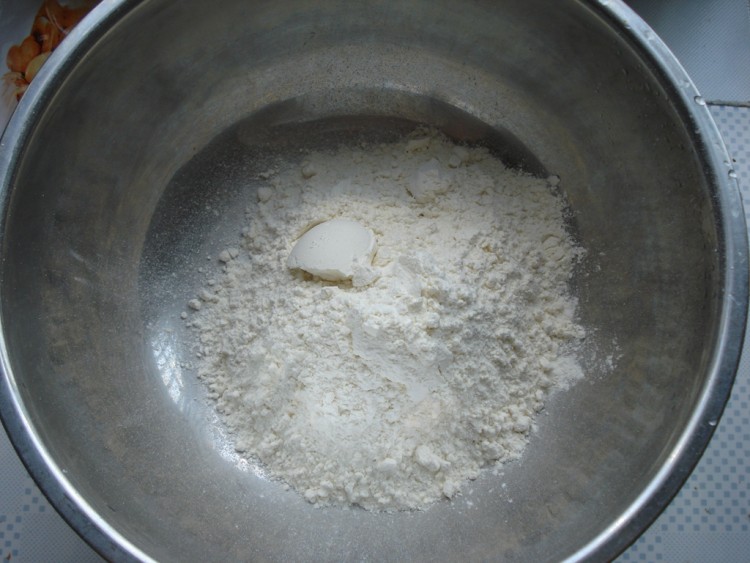 免揉杂粮果仁欧包步骤2