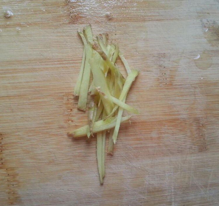 干虾米清炒西葫芦步骤3
