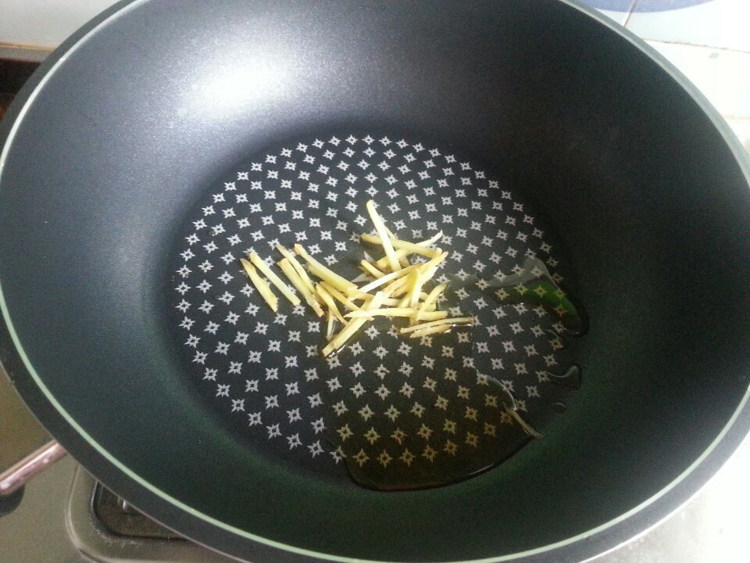 干虾米清炒西葫芦步骤4