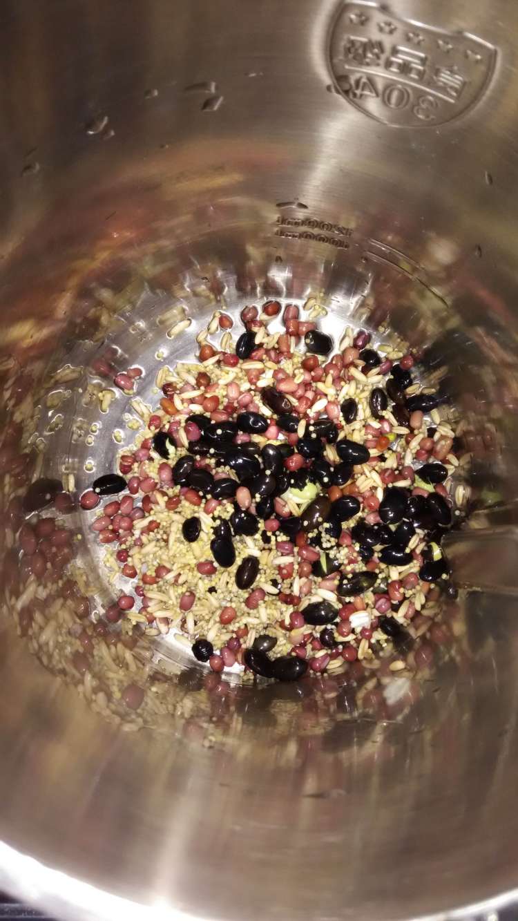 燕麦红枣豆浆步骤4