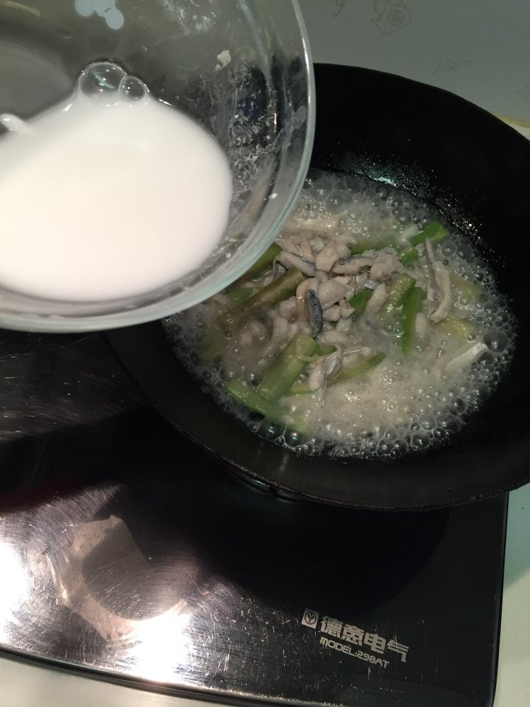 丝瓜带鱼步骤16