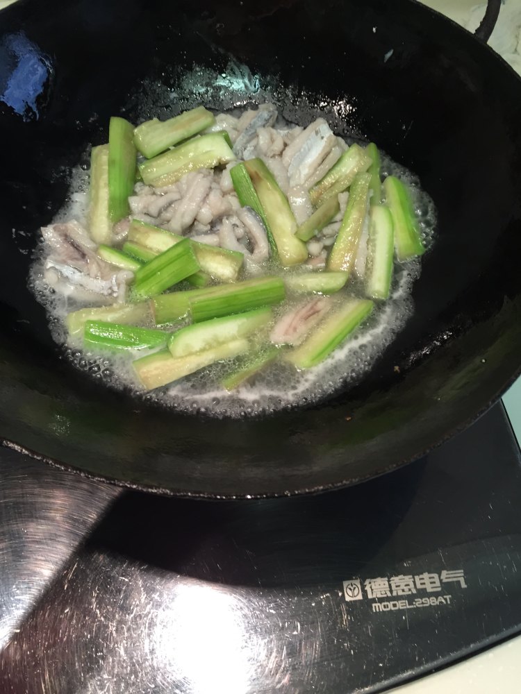 丝瓜带鱼步骤15