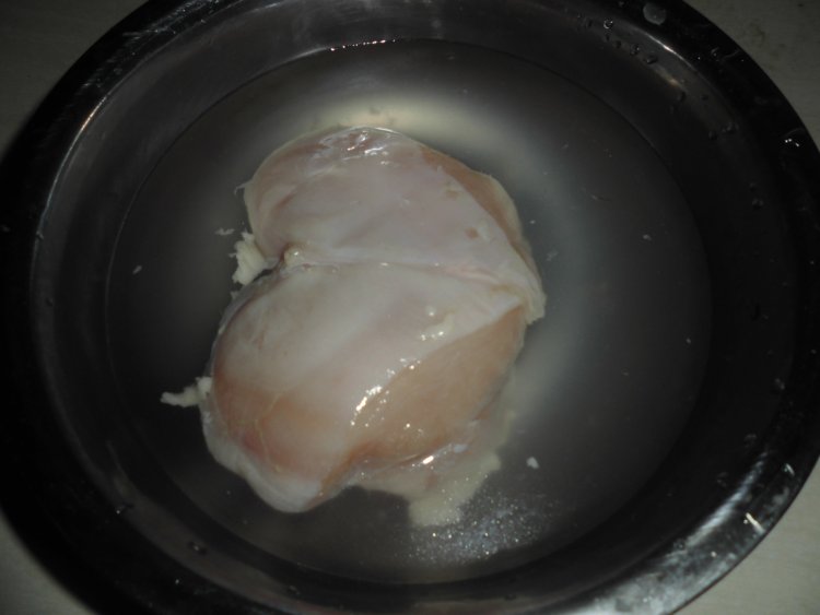 白菜炒鸡肉步骤1