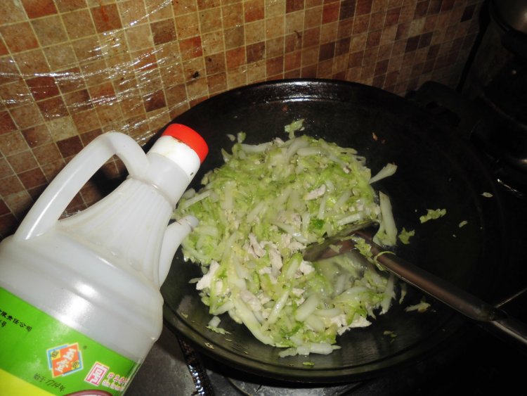 白菜炒鸡肉步骤9