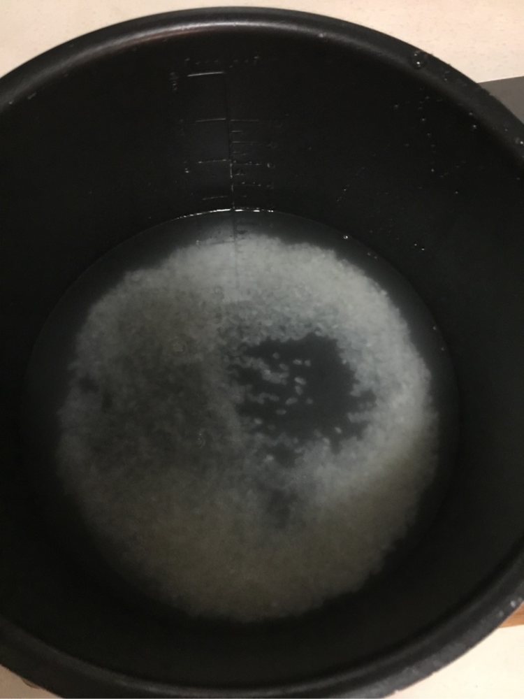 鲍鱼蔬菜粥步骤1