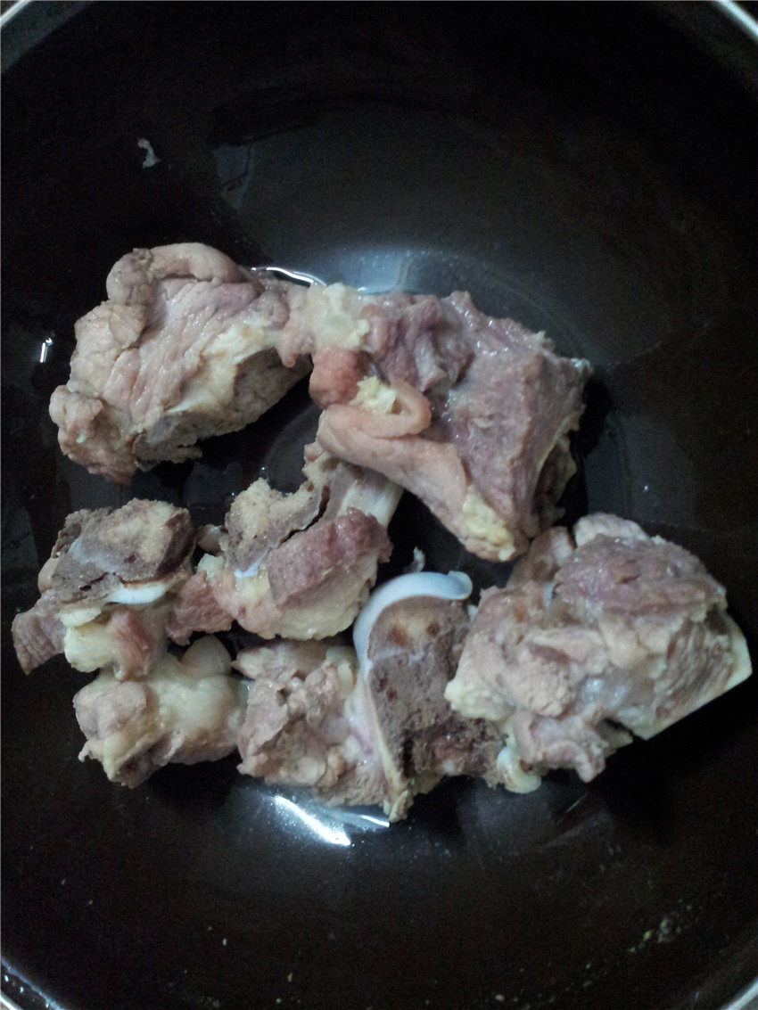 西洋参排骨汤步骤4