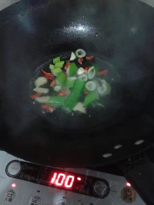 土豆炖鸭步骤7 土豆炖鸭步骤7