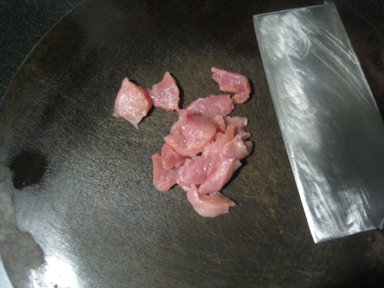 阿胶炖瘦肉步骤2