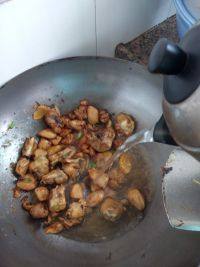 土豆香菇烧鸡腿步骤11
