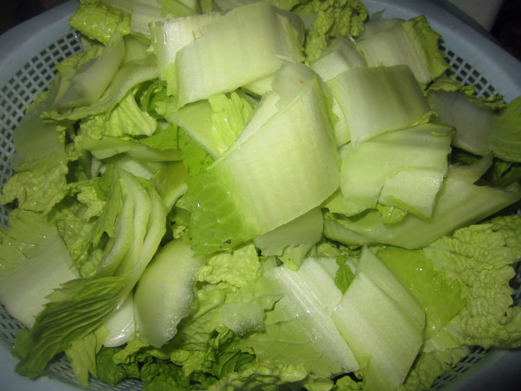 蚝油白菜鸡片步骤2