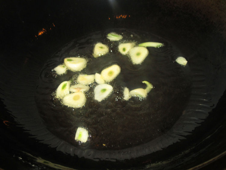 蚝油白菜鸡片步骤5