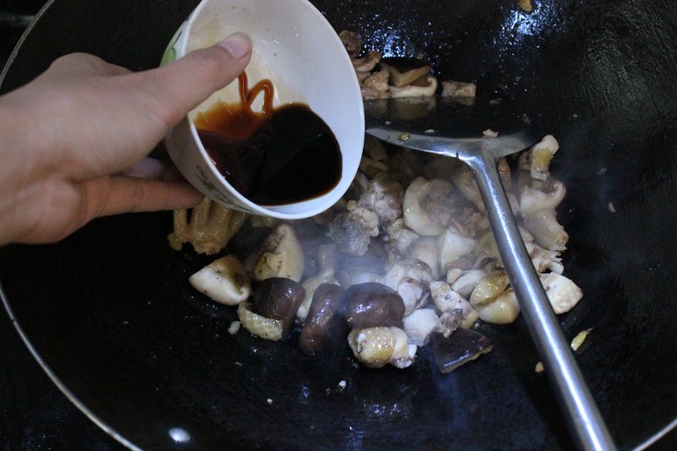 香菇滑鸡步骤8