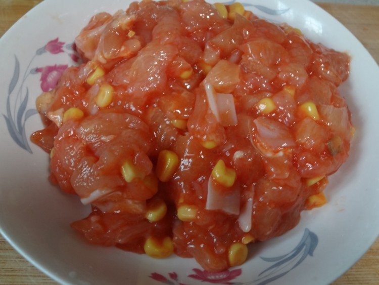 西芹奥尔良鸡丁步骤2