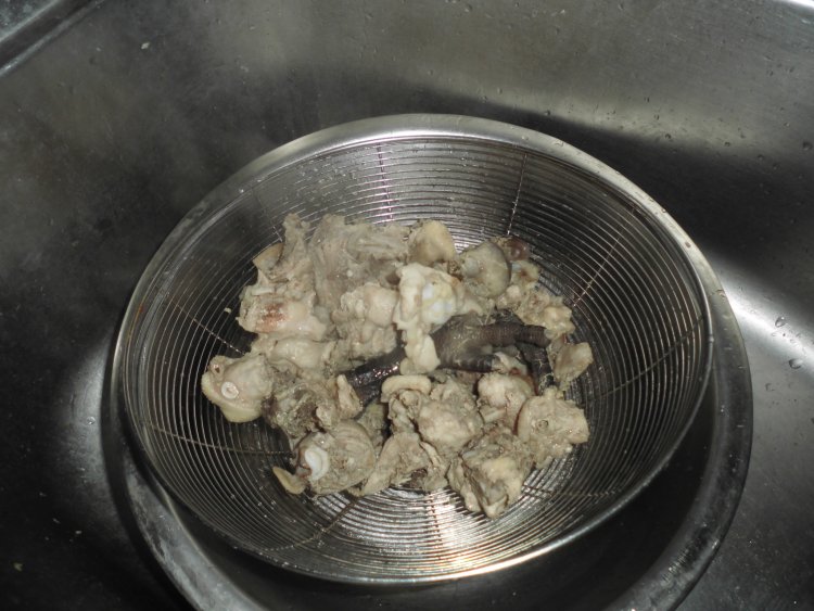啤酒炖鸡步骤5