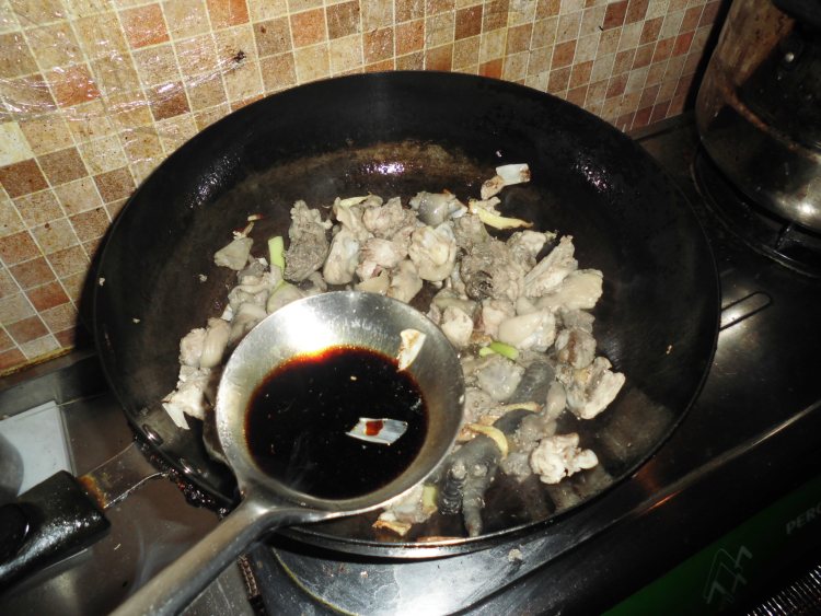 啤酒炖鸡步骤8