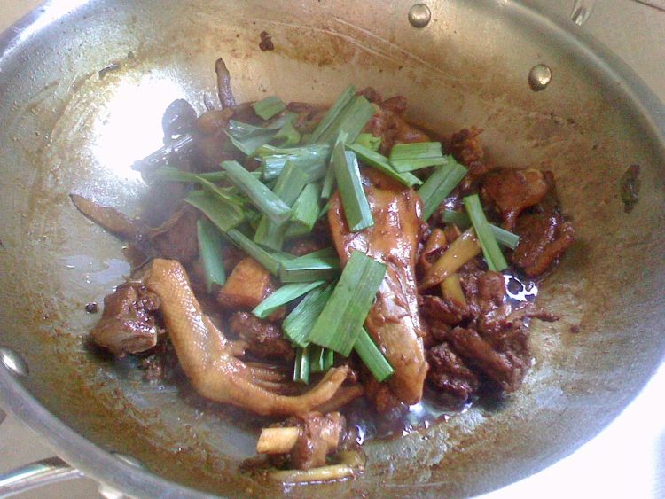 蒜香鸭块步骤9