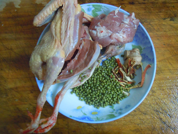 老鸽煲绿豆步骤1