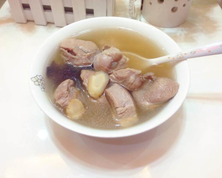 花旗参瘦肉汤步骤8