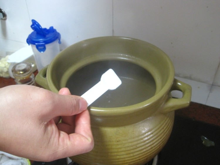 栗子煲乌鸡汤步骤9