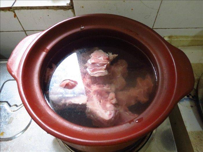 山药炖脊骨步骤1