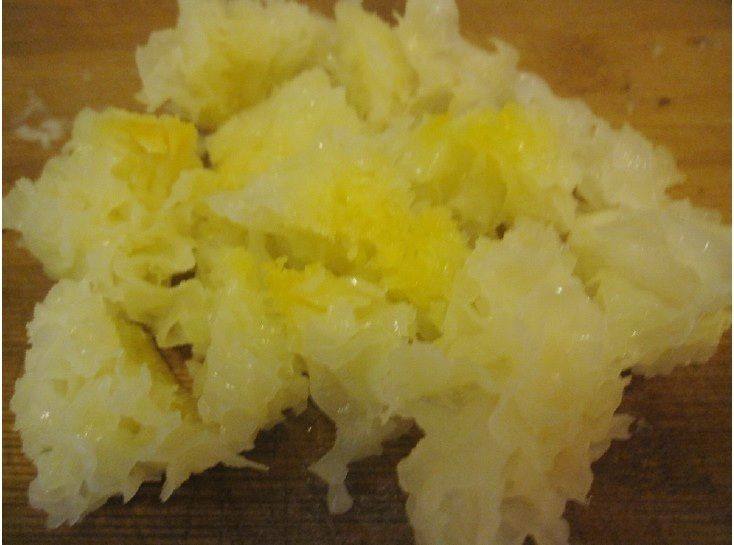 香菇银耳溜鸡腿肉步骤6