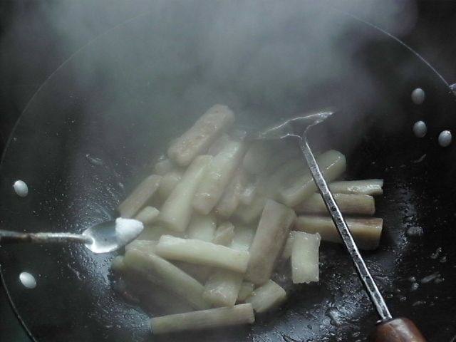 山药炒枸杞步骤5