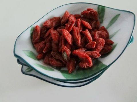 红枣莲子枸杞茶步骤4