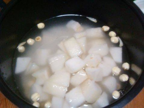 莲子雪梨粥【春季养生步骤7