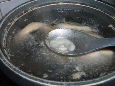 枸杞鸡汤煲步骤5