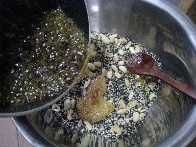 芝麻花生糖（酥脆性）步骤3