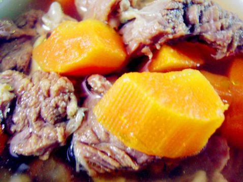 红萝卜当归炖牛肉步骤10
