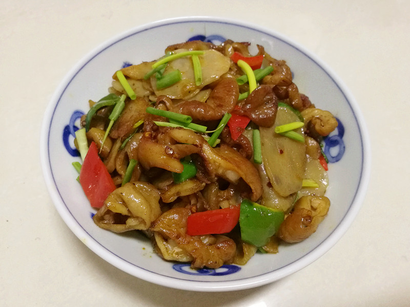 肥肠炒土豆干步骤13