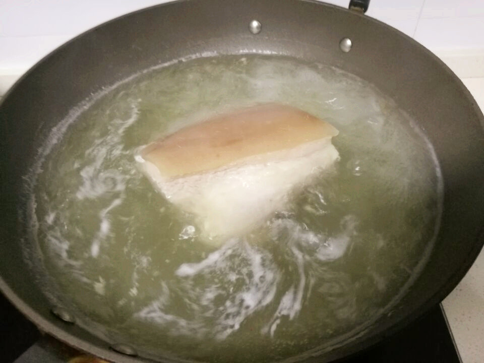 芋头红烧肉步骤2