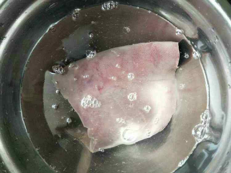蘸汁猪肝步骤1