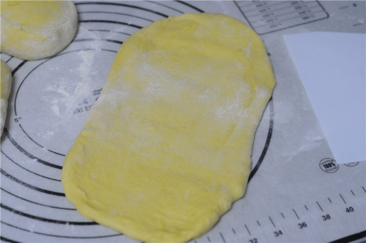 南瓜红豆芝麻斑纹土司步骤9