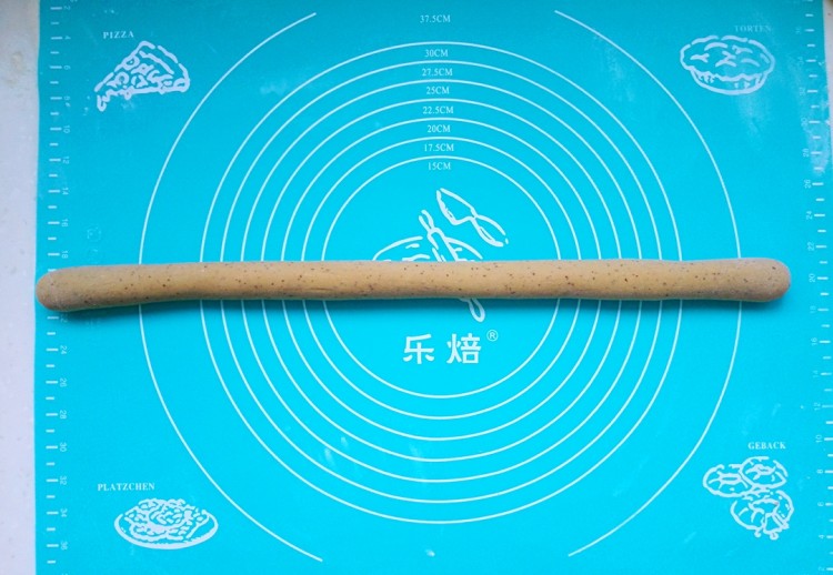 红枣玫瑰花卷步骤9