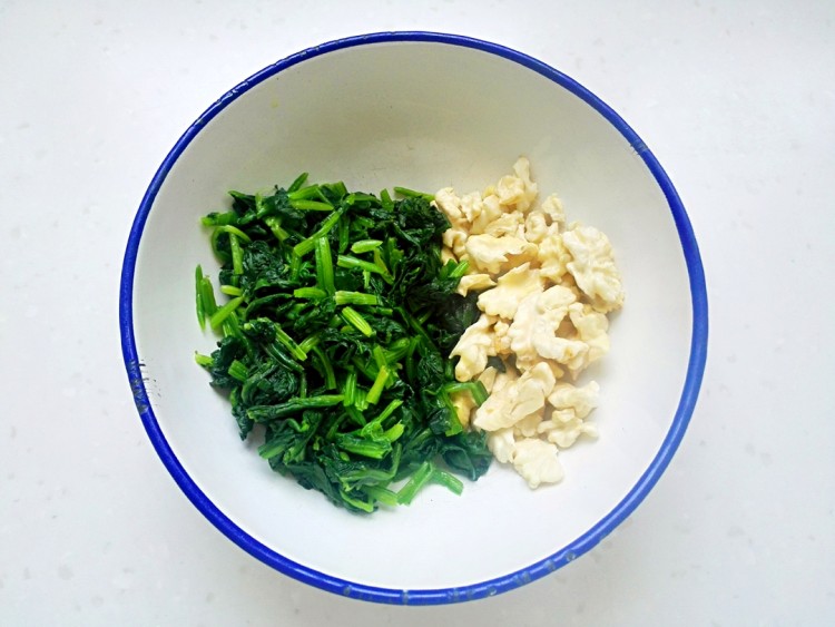 鲜核桃菠菜塔步骤7